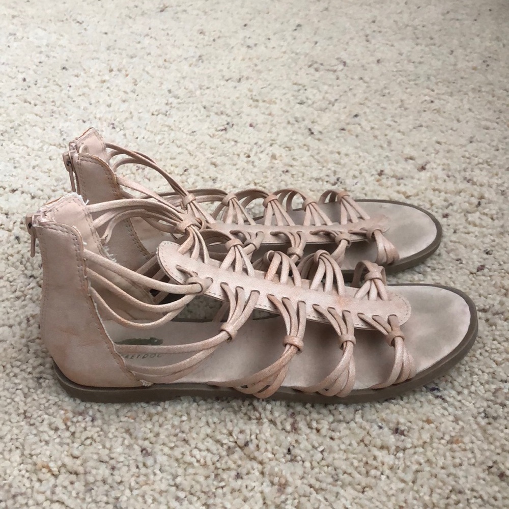 Women Flat Sandals